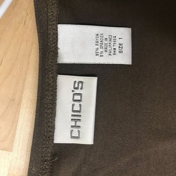 CHICO'S- WOMEN'S 1 - METALLIC SPARKLE SHORT SLEEVE ROUND NECK RAYON BLEND TOP - Picture 7 of 7